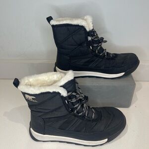 SOREL WHITNEY II white fur black WINTER BOOT waterproof toggle big girl sz 4